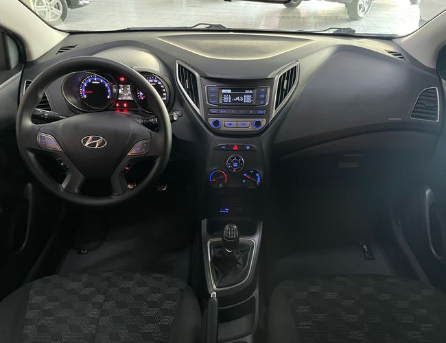 Imagem exterior do veículo Hb20 2017 1.6 Comfort Plus 16V Flex 4P Manual 