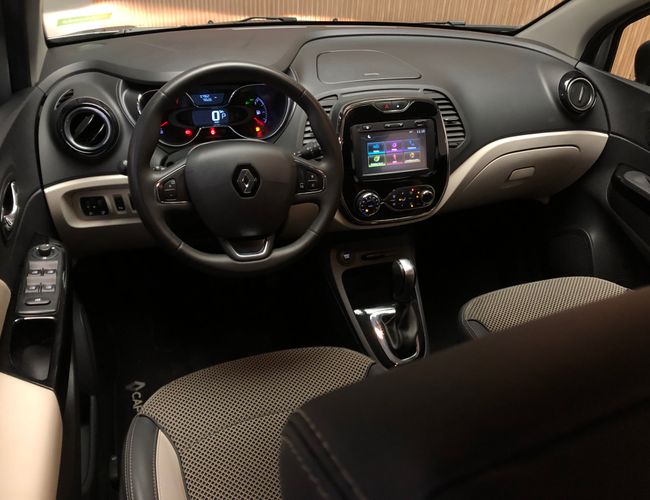 Imagem exterior do veículo Captur 2019 1.6 16V Sce Flex Intense X-Tronic 