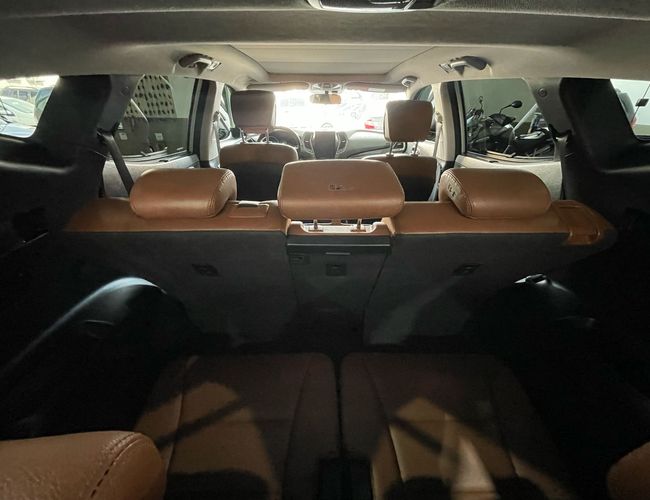 Imagem exterior do veículo Santa Fé 2016 3.3 Mpfi 4X4 7 Lugares V6 270Cv Gasolina 4P Automático 
