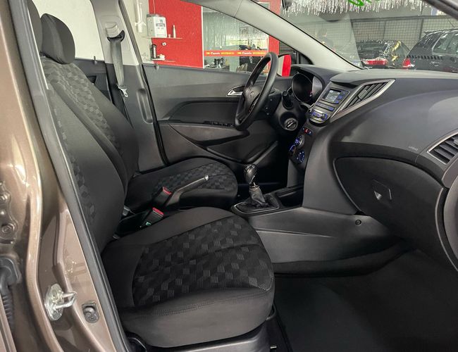 Imagem exterior do veículo Hb20 2017 1.6 Comfort Plus 16V Flex 4P Manual 
