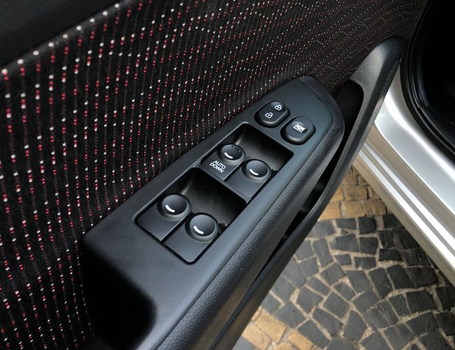 Imagem exterior do veículo Hb20 2019 1.6 R Spec 16V Flex 4P Automático 