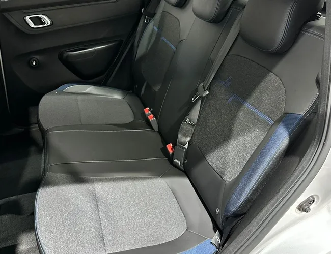 Imagem 20 – Kwid 2025 1.0 12V Sce Flex Intense Manual