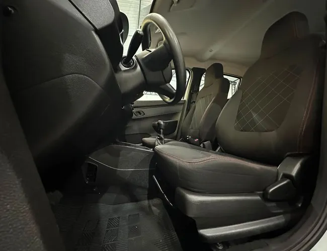 Imagem 14 – Kwid 2025 Kwid Zen 1.0 Flex 12V 5P Mec.