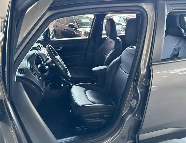 Imagem 10 – Renegade 2018 1.8 16V Flex Limited 4P Automático