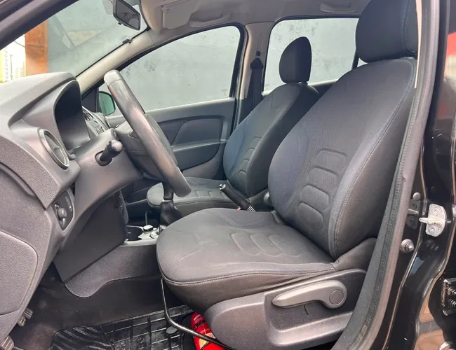 Imagem 12 – Sandero 2015 1.6 DYNAMIQUE 8V FLEX 4P MANUAL