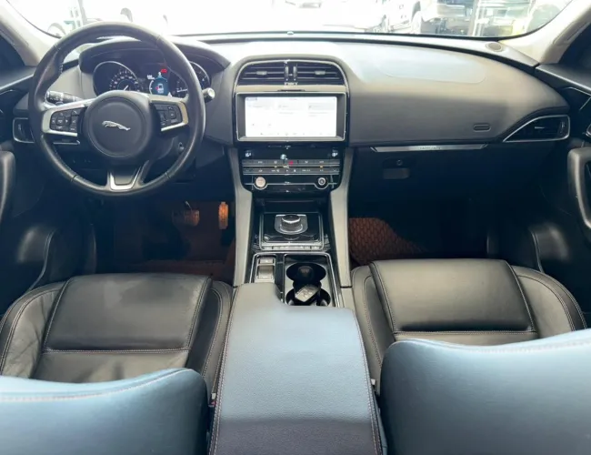 Imagem 7 – F-Pace 2020 2.0 16V Turbo Diesel Prestige Awd 4P Automático