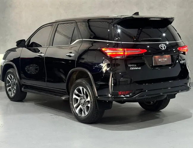 Imagem 6 – Hilux Sw4 2023 2.8 D-4D Turbo Diesel Diamond 7L 4X4 Automático