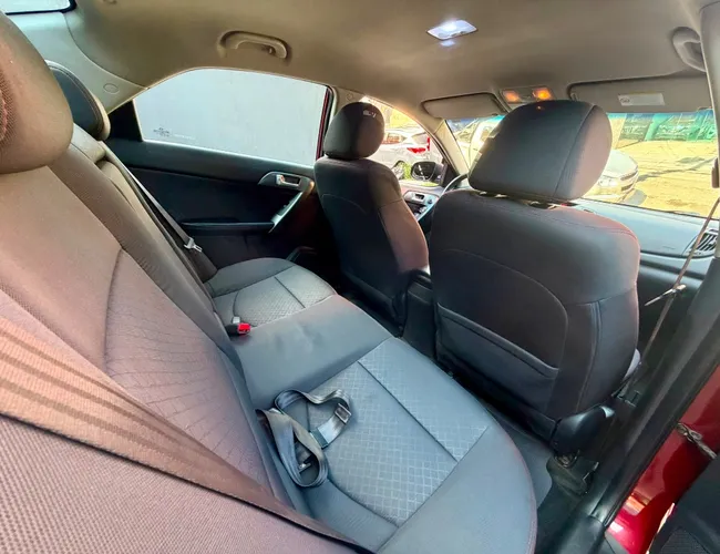 Imagem 10 – Cerato 2012 1.6 E.221 Sedan 16V Gasolina 4P Automático