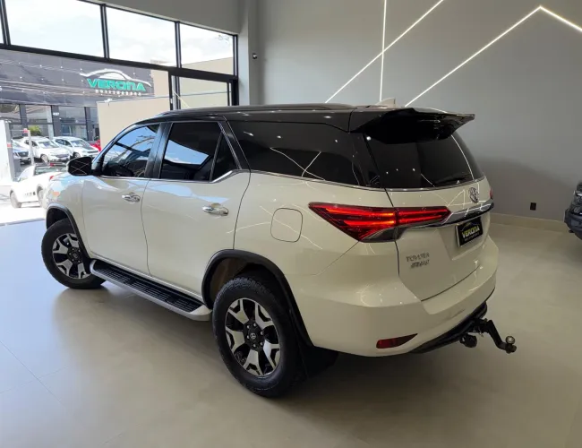 Imagem 5 – Hilux Sw4 2017 2.8 Srx 4X4 7 Lugares 16V Turbo Intercooler Diesel 4P Automático