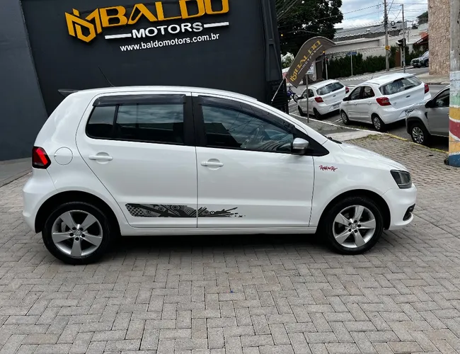 Imagem 11 – Fox 2016 1.6 Mi Rock In Rio 8V Flex 4P Manual