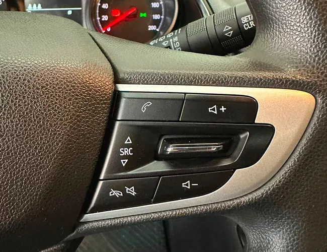 Imagem 16 – Onix 2025 Onix Hatch Lt 1.0 12V Flex 5P Mec.