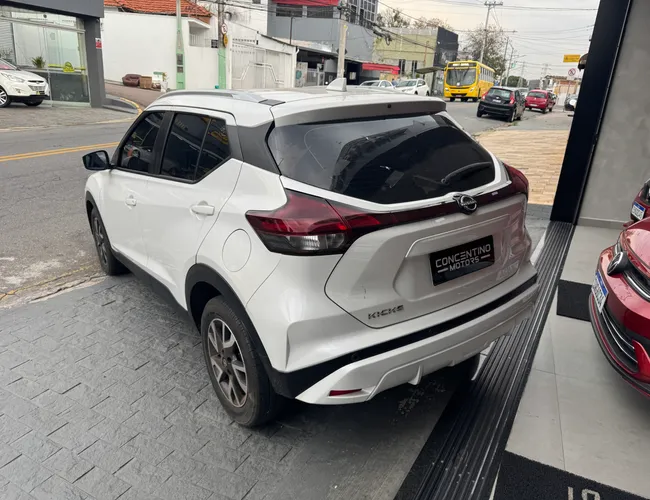 Imagem exterior do veículo Kicks 2023 1.6 16V Flexstart Sense Xtronic