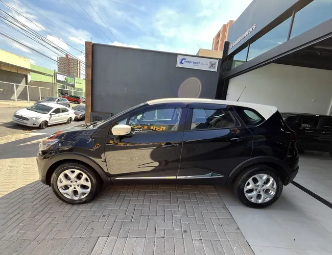 Imagem exterior do veículo Captur Life 1.6 16V Flex 5P Aut. 2018 Captur Life 1.6 16V Flex 5P Aut. 