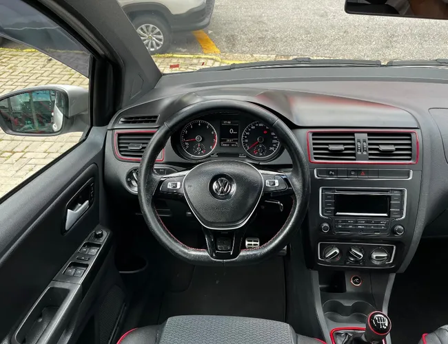 Imagem 12 – Fox 2016 1.6 Mi Rock In Rio 8V Flex 4P Manual