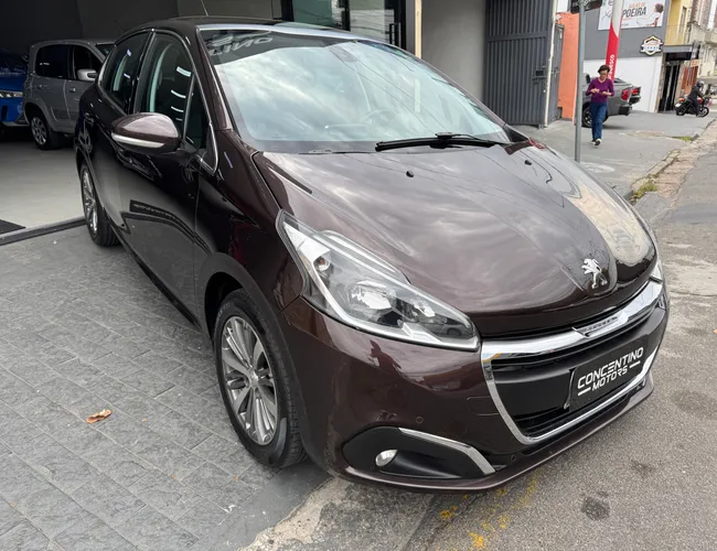 Imagem exterior do veículo 208 2017 1.6 Griffe 16V Flex 4P Automático