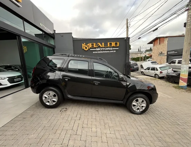 Imagem exterior do veículo Duster Expression 1.6 Hi-Flex 16V Mec. 2017 Duster Expression 1.6 Hi-Flex 16V Mec. 