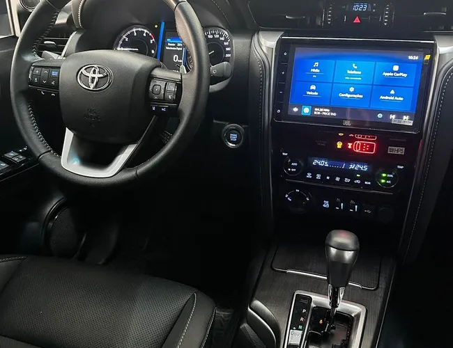 Imagem 11 – Hilux 2025 Hilux Sw4 Srx Plat. 4X4 2.8 Tb Die. Aut.