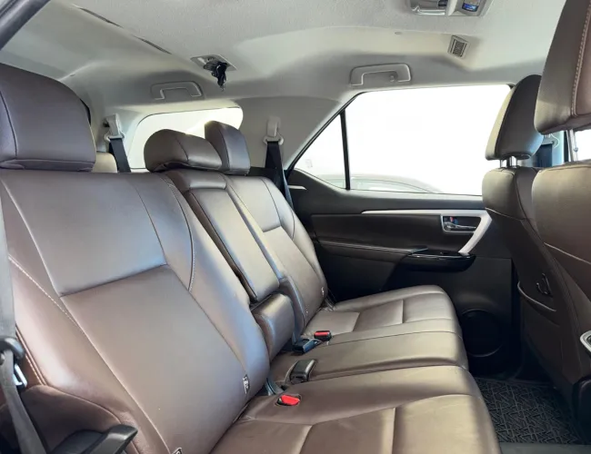 Imagem 16 – Hilux Sw4 2016 2.8 Srx 4X4 7 Lugares 16V Turbo Intercooler Diesel 4P Automático