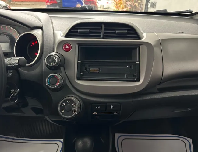 Imagem 11 – Fit 2011 1.4 Lx 16V Flex 4P Automático