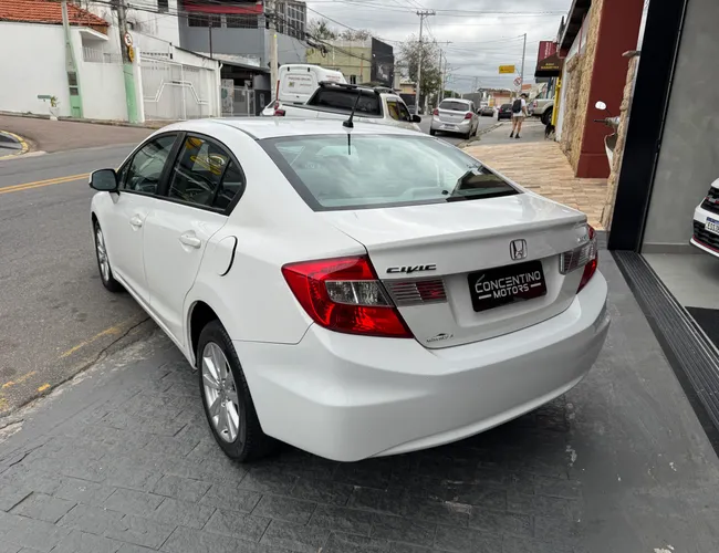 Imagem exterior do veículo Civic 2014 1.8 Lxs 16V Flex 4P Manual