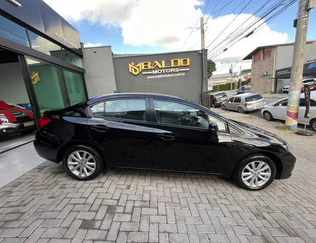Imagem exterior do veículo Civic Sedan Lxs 1.8/1.8 Flex 16V Aut. 4P 2015 Civic Sedan Lxs 1.8/1.8 Flex 16V Aut. 4P 