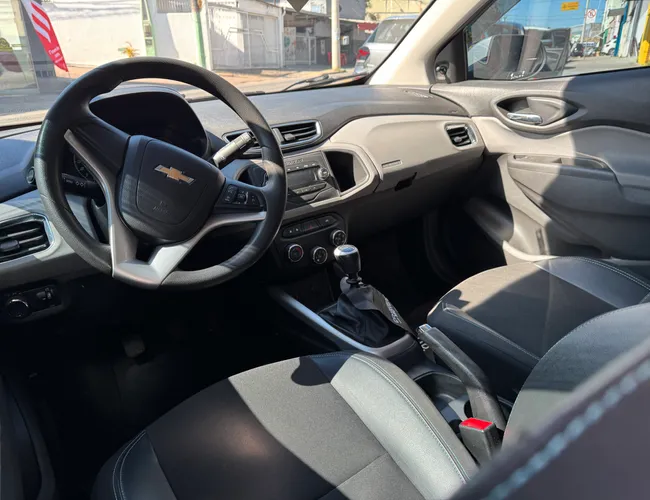 Imagem exterior do veículo Onix 2019 1.0 Mpfi Lt 8V Flex 4P Manual