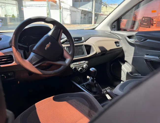 Imagem exterior do veículo Prisma 2014 1.0 Mpfi Lt 8V Flex 4P Manual