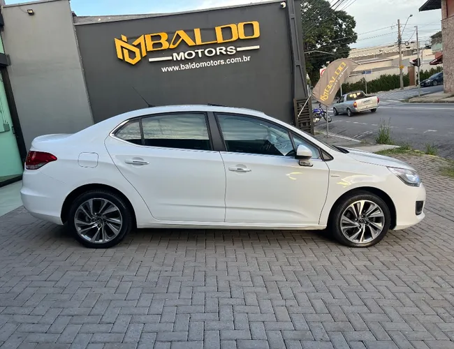 Imagem 9 – C4 Lounge 2017 1.6 Exclusive 16V Turbo Flex 4P Automático