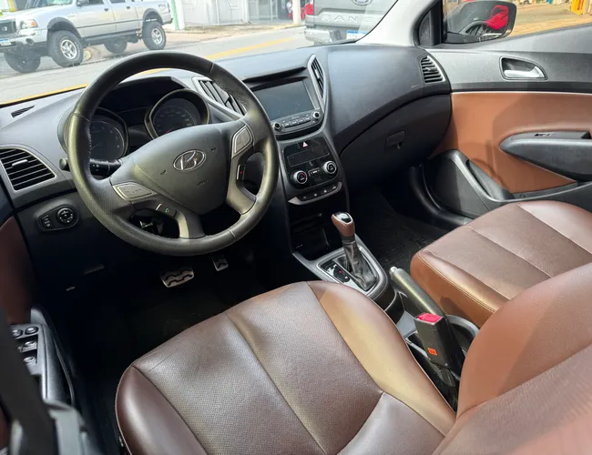 Imagem exterior do veículo Hb20x 2018 1.6 16V Premium Flex 4P Automático