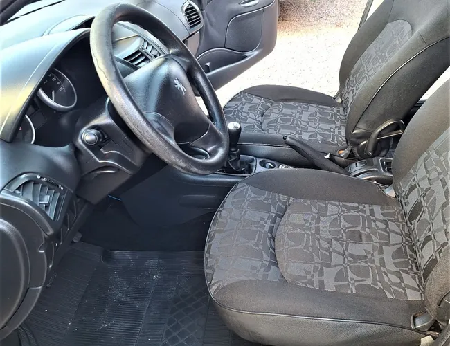 Imagem 5 – 207 Hatch 2009 1.4 4P Xr Flex