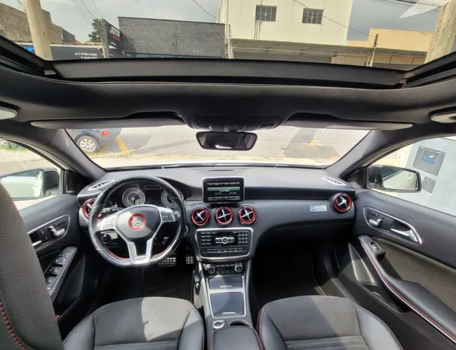 Imagem exterior do veículo Classe A 250 2.0 Tb Sport Aut. 2014 Classe A 250 2.0 Tb Sport Aut. 