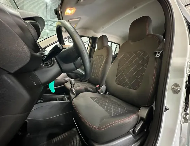 Imagem 6 – Kwid 2024 Kwid Zen 1.0 Flex 12V 5P Mec.