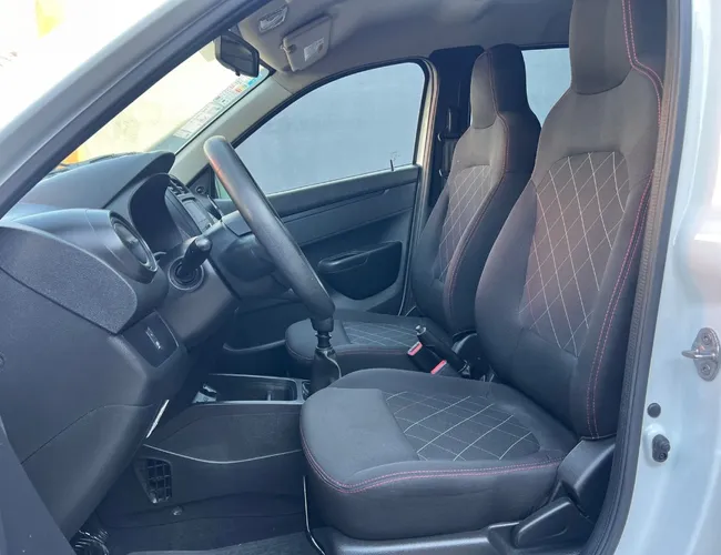 Imagem 11 – Kwid 2023 1.0 12V Sce Flex Zen Manual