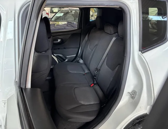 Imagem 10 – Renegade 2018 1.8 16V Flex 4P Automático