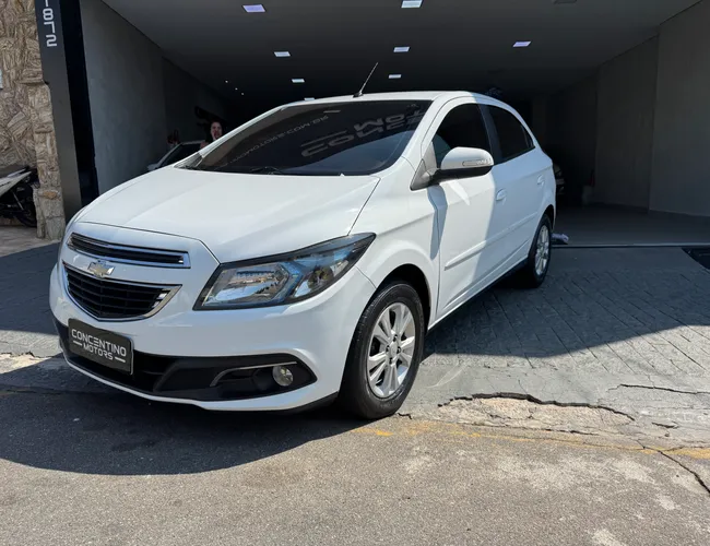 Imagem exterior do veículo Onix 2016 1.4 Mpfi Ltz 8V Flex 4P Automático