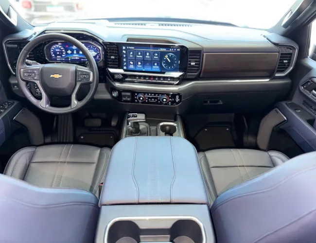 Imagem 8 – Silverado 2024 5.3 V8 Gasolina 1500 High Country 4X4 Automático