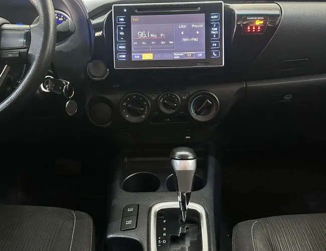 Imagem 16 – Hilux 2017 2.7 Sr 4X2 Cd 16V Flex 4P Automático