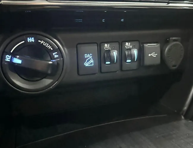 Imagem 14 – Hilux Sw4 2025 2.8 D-4D Turbo Diesel Srx Platinum 7L 4X4 Automático