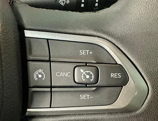 Imagem 20 – Renegade 2025 1.3 T270 Turbo Flex Longitude At6