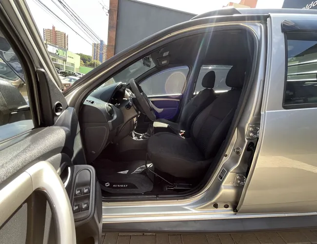 Imagem exterior do veículo Duster Oroch Express 1.6 Flex 16V Mec. 2018 Duster Oroch Express 1.6 Flex 16V Mec. 