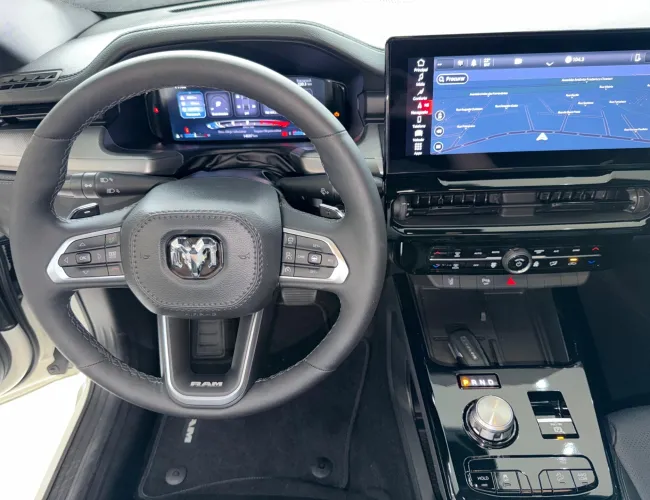 Imagem 9 – Rampage 2026 2.2 Turbo Diesel Laramie 4X4 Automático