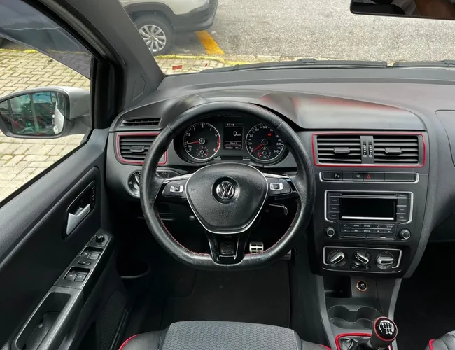 Imagem 10 – Fox 2016 1.6 Mi Rock In Rio 8V Flex 4P Manual