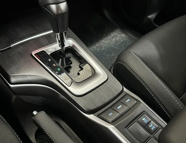 Imagem 17 – Hilux Sw4 2025 2.8 D-4D Turbo Diesel Srx Platinum 7L 4X4 Automático