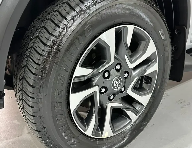 Imagem 32 – Hilux 2025 Hilux Sw4 Srx Plat. 4X4 2.8 Tb Die. Aut.