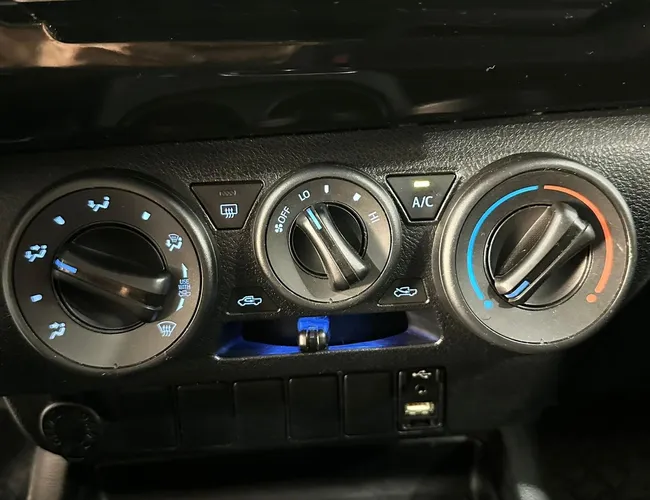 Imagem 13 – Hilux 2017 2.7 Sr 4X2 Cd 16V Flex 4P Automático