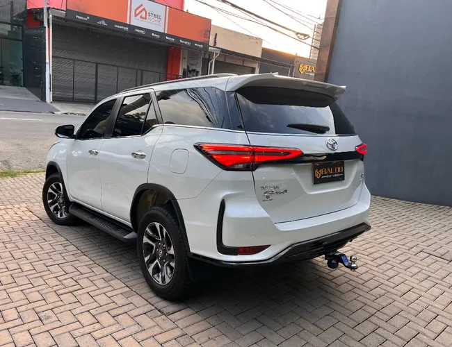 Imagem 5 – Hilux Sw4 2024 2.8 D-4D Turbo Diesel Srx Platinum 4X4 Automático