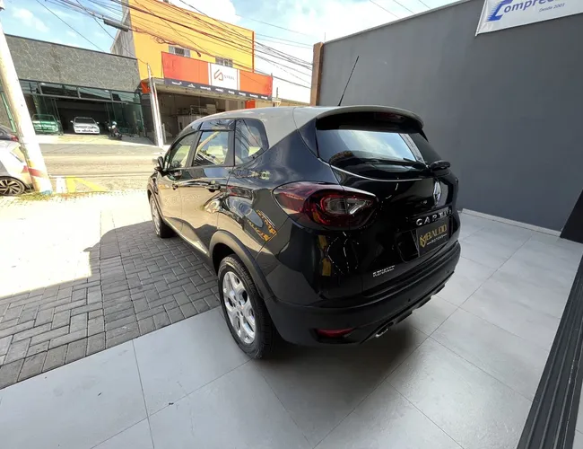 Imagem exterior do veículo Captur Life 1.6 16V Flex 5P Aut. 2018 Captur Life 1.6 16V Flex 5P Aut. 