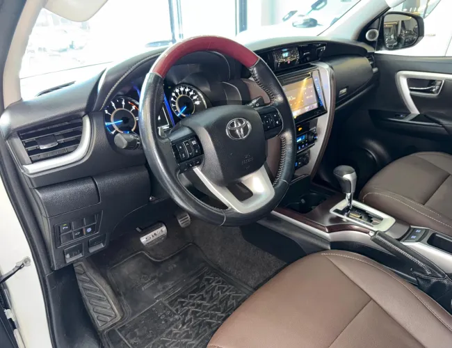 Imagem 7 – Hilux Sw4 2017 2.8 Srx 4X4 7 Lugares 16V Turbo Intercooler Diesel 4P Automático