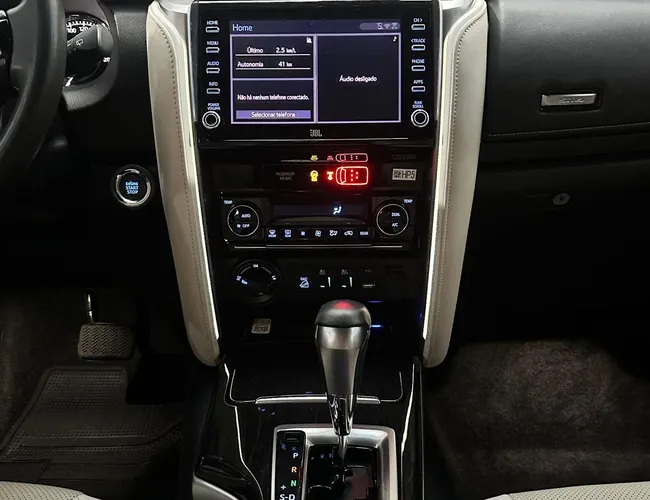 Imagem 16 – Hilux Sw4 2023 2.8 D-4D Turbo Diesel Diamond 7L 4X4 Automático