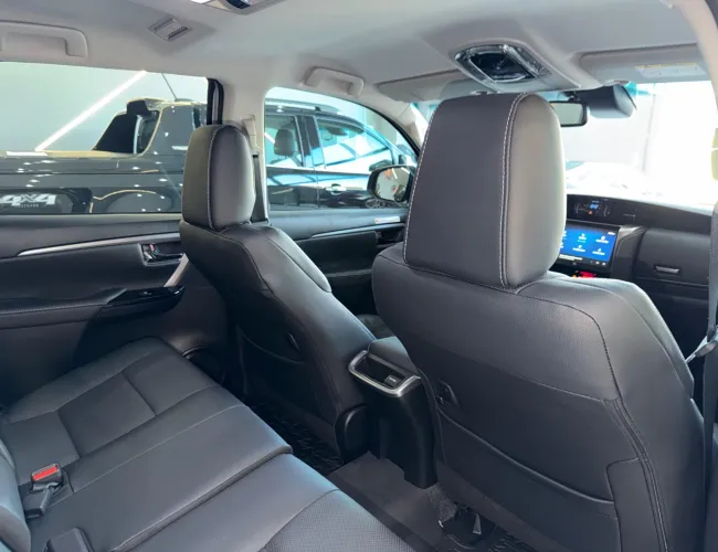 Imagem 14 – Hilux Sw4 2025 2.8 D-4D Turbo Diesel Srx Platinum 7L 4X4 Automático